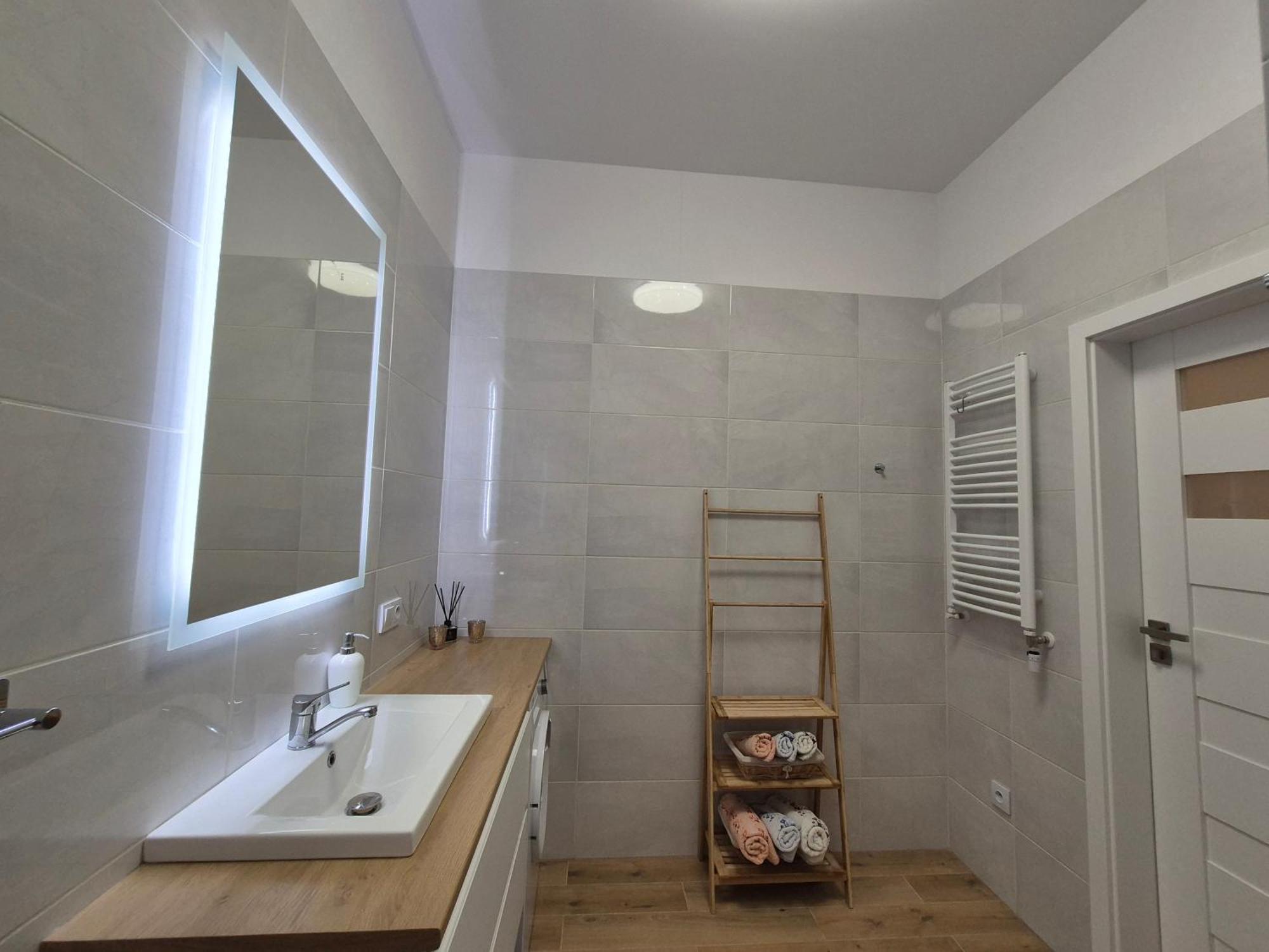 Apartmán Duzy Komfortowy Apartament W Samym Centrum Przy Manufaktura I Piotrkowska, Blisko Zoo, Fala Lodž Exteriér fotografie